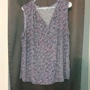 Comfortable, multi colored, tank